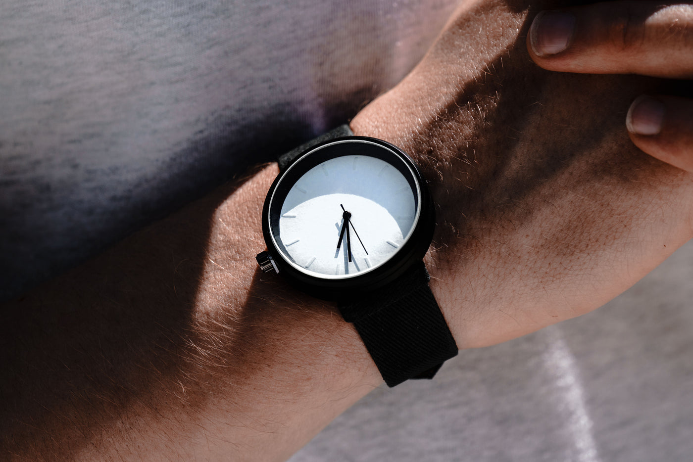 Single-hand dial